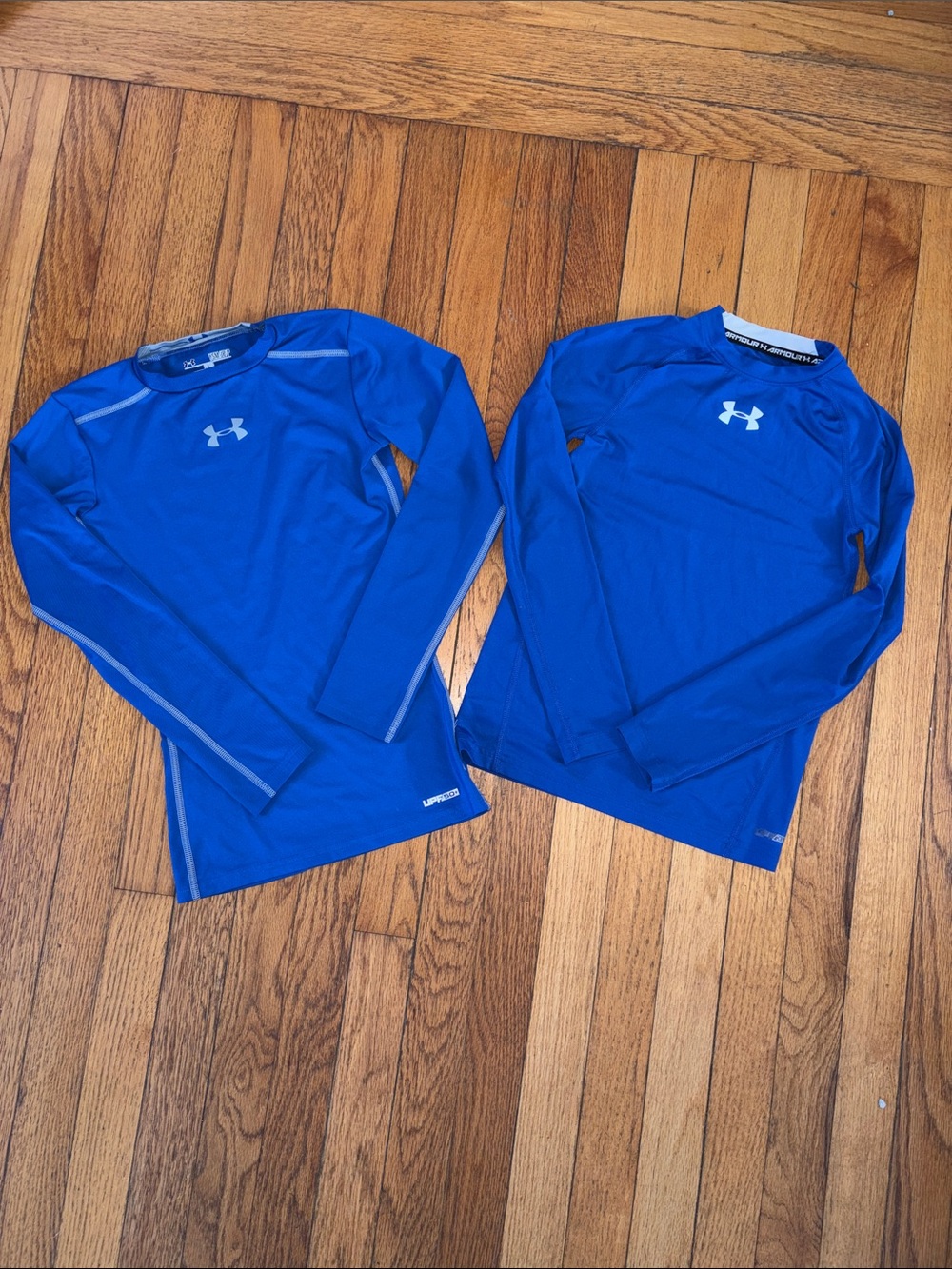 Set of 2 long sleeve under armour shirts heatgear